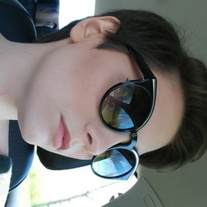 Meet your Posher, Mc